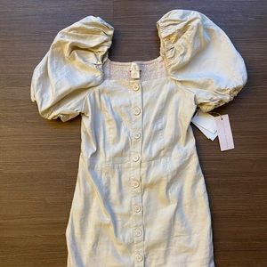 Rachel Parcell, NWT, Mini dress with Puffy sleeves, size S